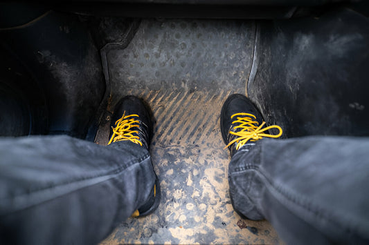 Dirty cleats vs. protected cleats inside car