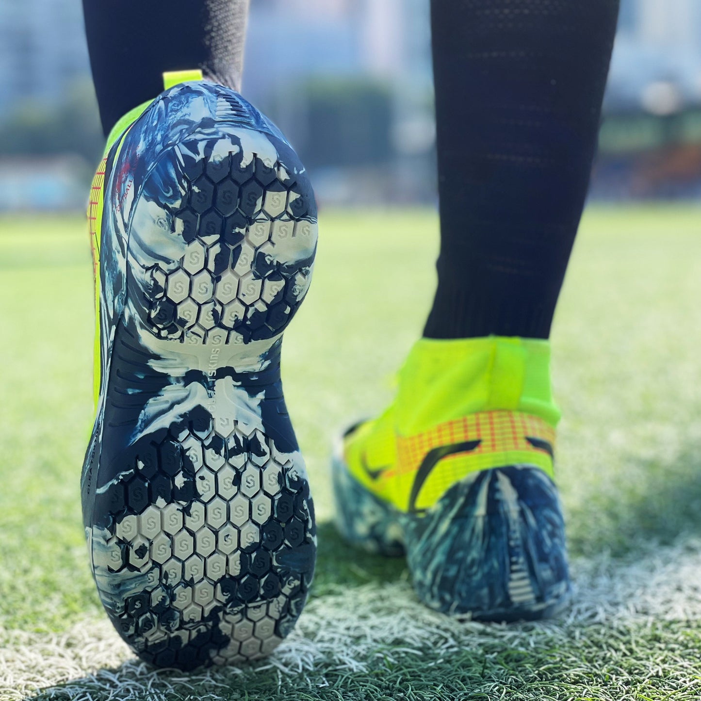 stylish Cleatskins cleat protector in swirl pattern